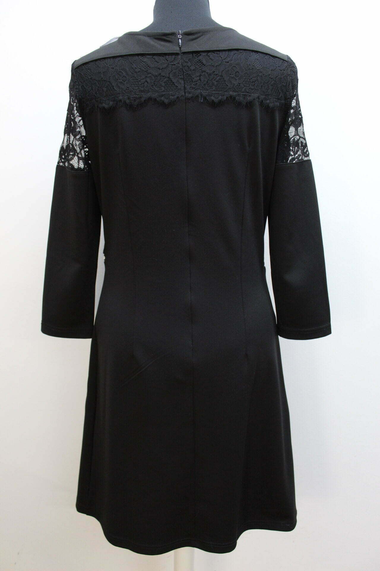 Robe noire dentelle Jus d'Orange taille 2 seconde main