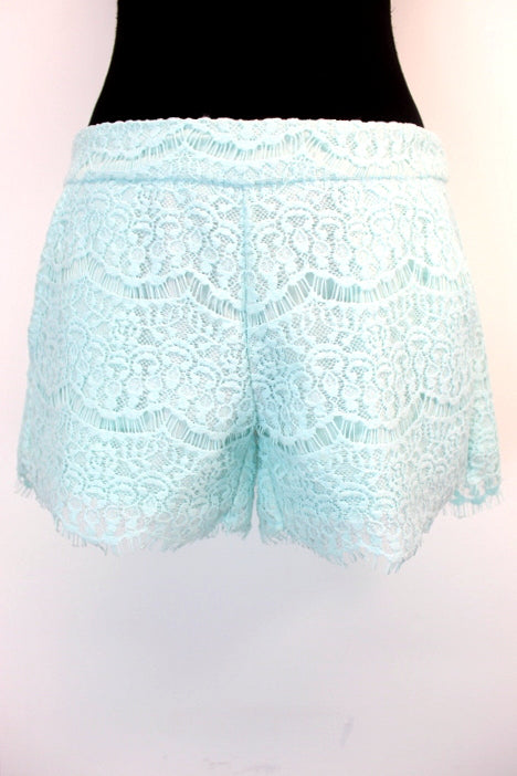 Short DROLE DE COPINE Taille 40 L Seconde Main Friperie En Ligne short-drole-de-copine-taille-40-l-seconde-main-friperie-en-ligne