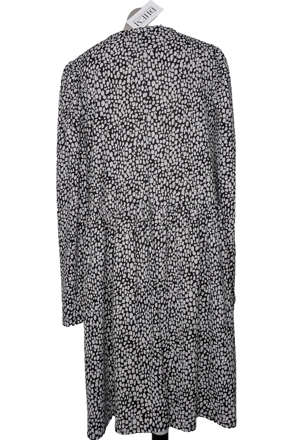 121924 - Photo