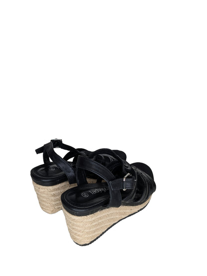 127240 - Photo