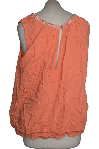 128199 - Photo