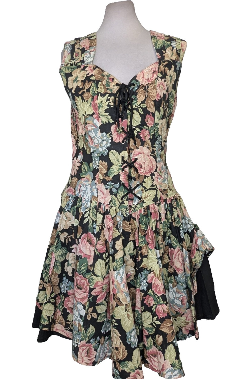 128643 - Photo