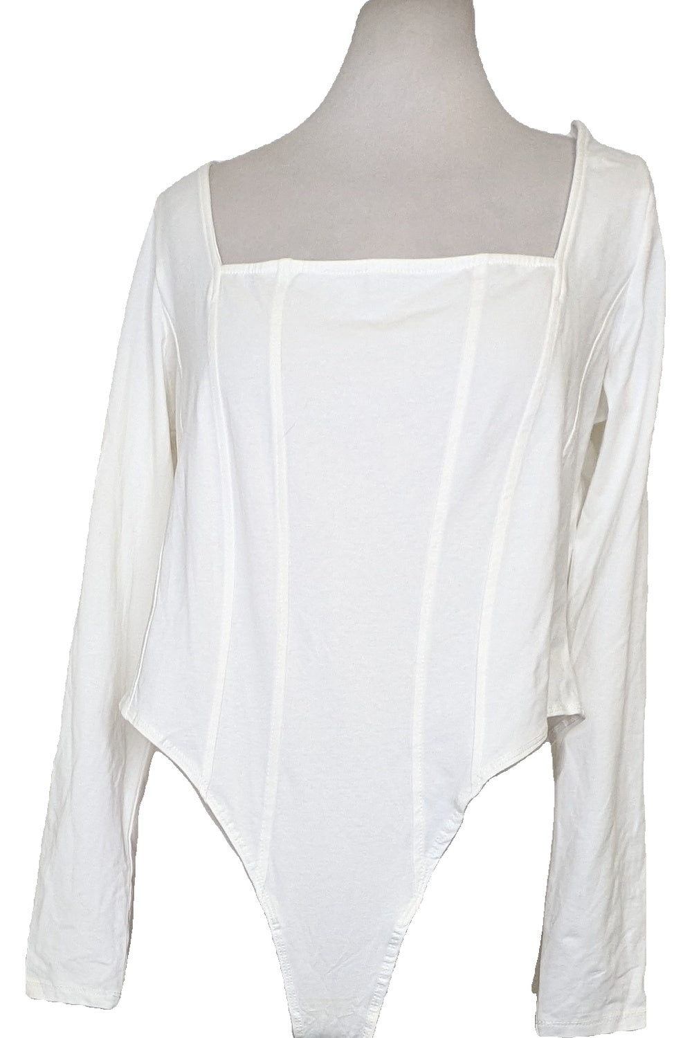 130008 - Photo