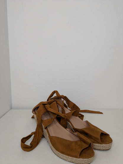 74200 - Photo