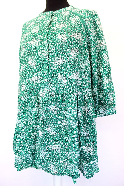 Blouse verte et fleurs Camaïeu taille 42