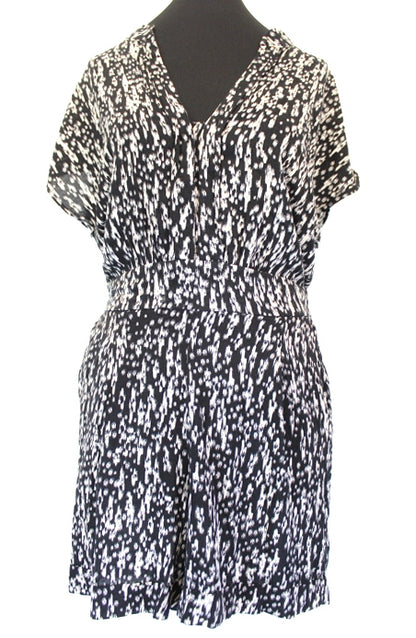 Combinaison short noir et blanc Mango taille 38