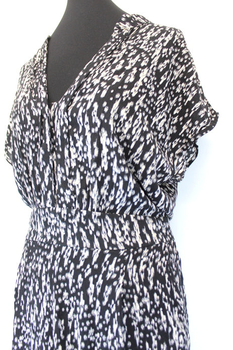 Combinaison short noir et blanc Mango taille 38