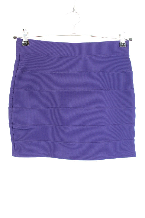 Jupe courte près du corps H&M taille 38 - friperie femmes, vêtements d'occasion, seconde main