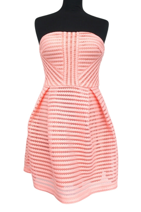 Robe ajourée sans manches MISSGUIDED taille 32 Orléans - Occasion - Friperie en ligne