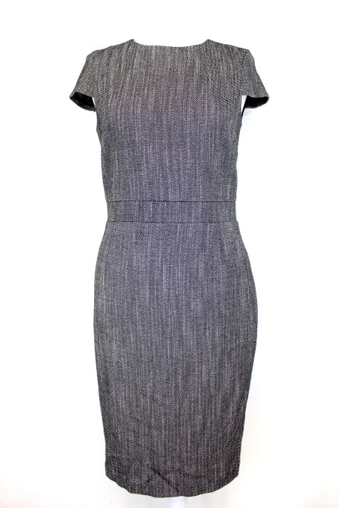 Robe ajustée à motifs chevrons fins H&M taille 36 - friperie femmes, vêtements d'occasion, seconde main