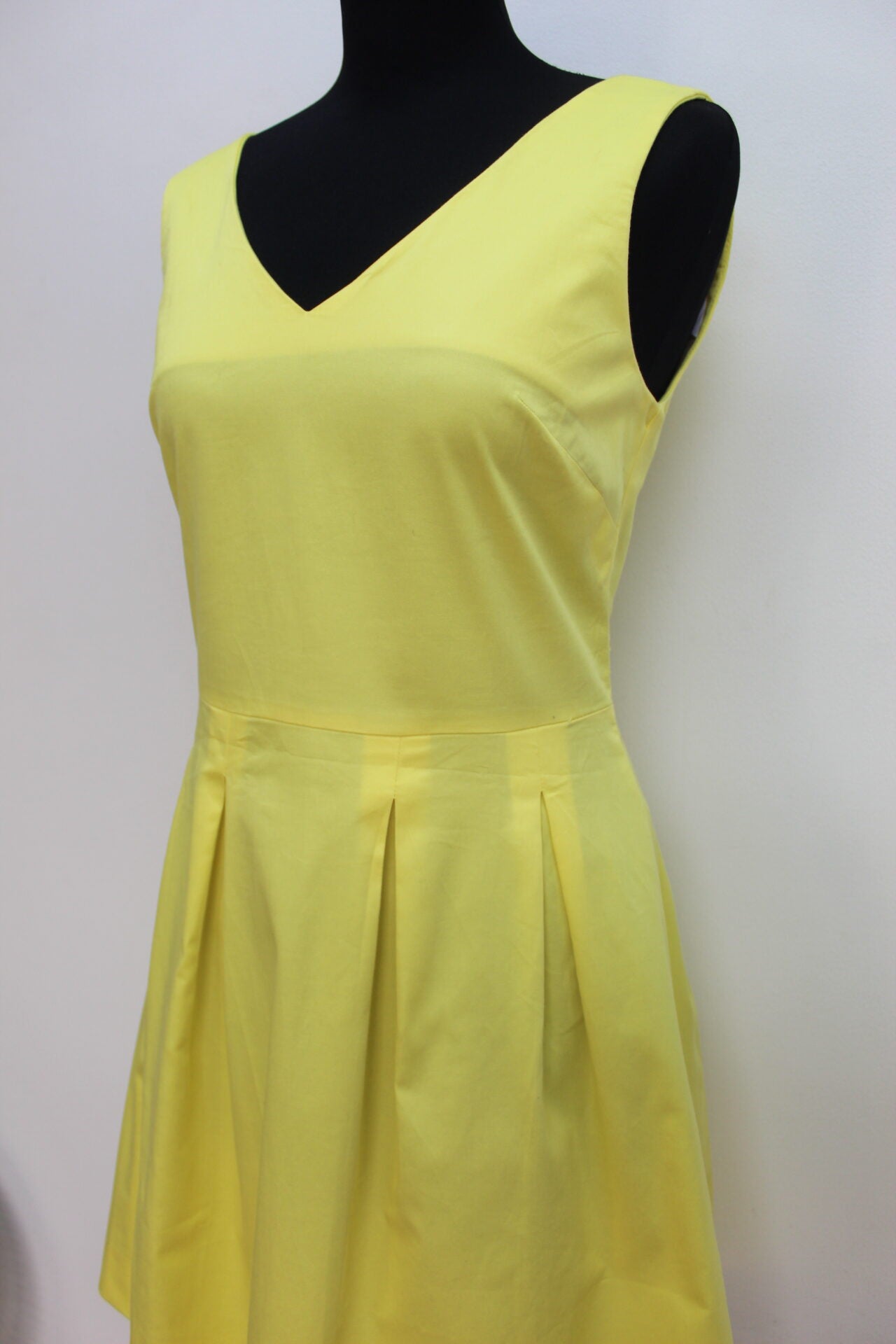Robe jaune décolletée Kamaïeu taille 34