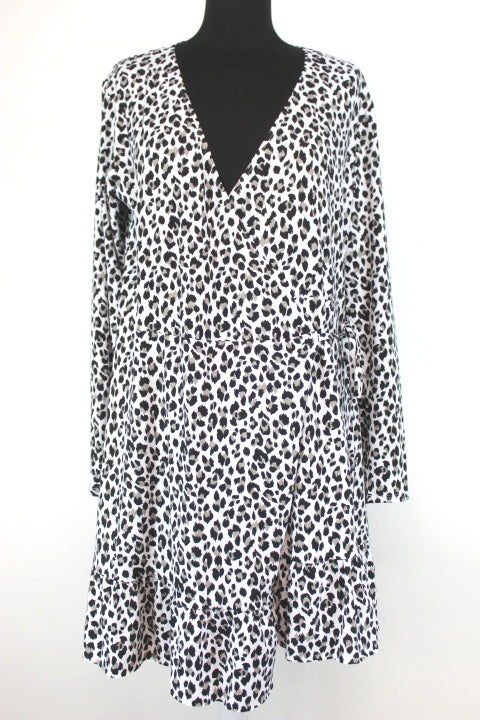 Robe léopard cache cœur H&M taille L Friperie en ligne - occasion - Orléans