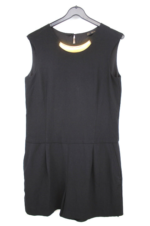 Robe sans manches avec poches tout en bas Zara taille 38-40 - friperie femmes, vêtements d'occasion, seconde main