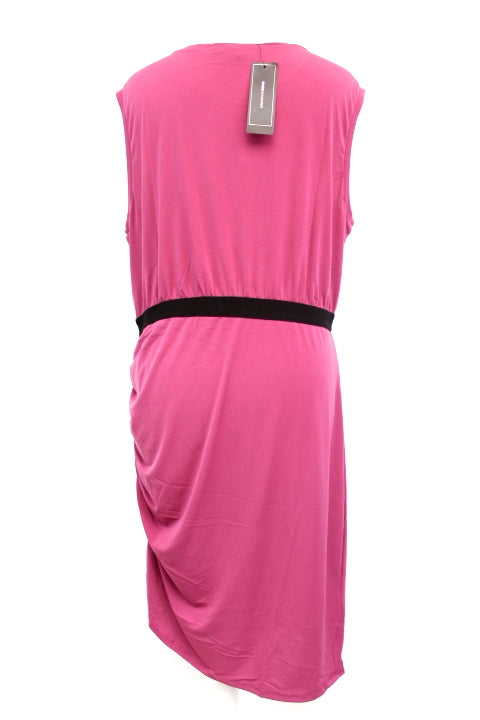 Robe stretch sans manches BCBG Taille 4244 NEUF