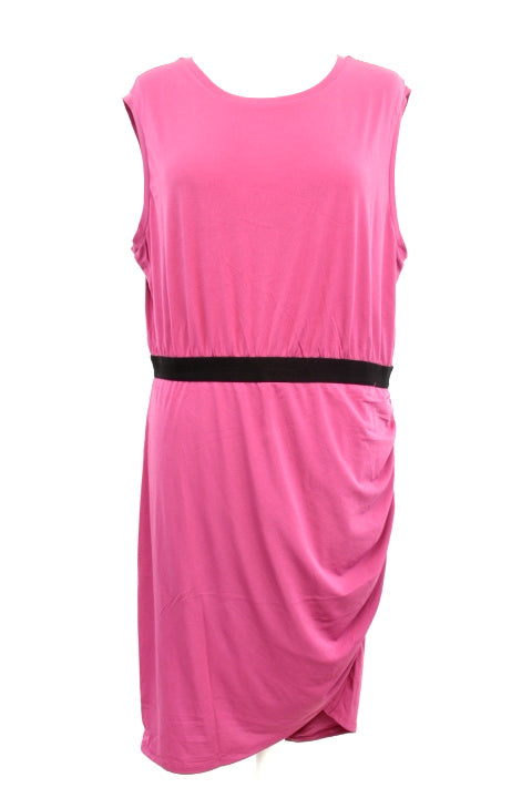 Robe stretch sans manches BCBG Taille 4244 NEUF Orléans - Occasion - Friperie en ligne