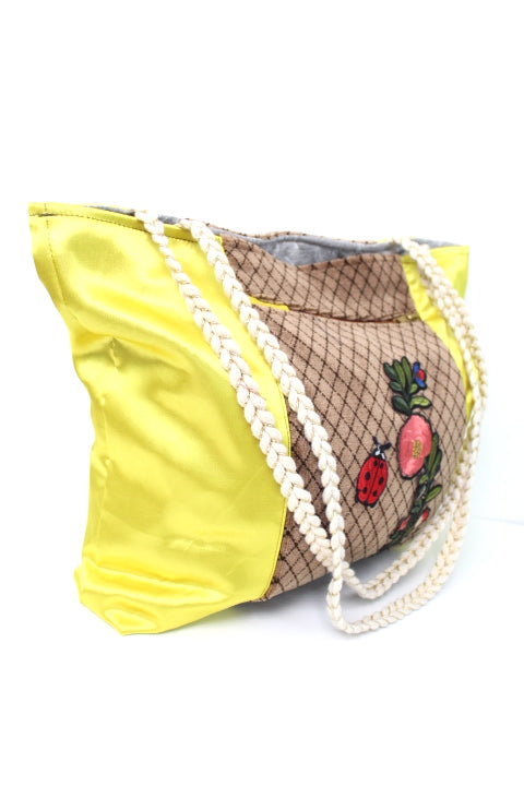 Sac cabas customisé (coccinelle + fleurs) avec grandes poches intérieure et extérieure - Fait main - Friperie en ligne