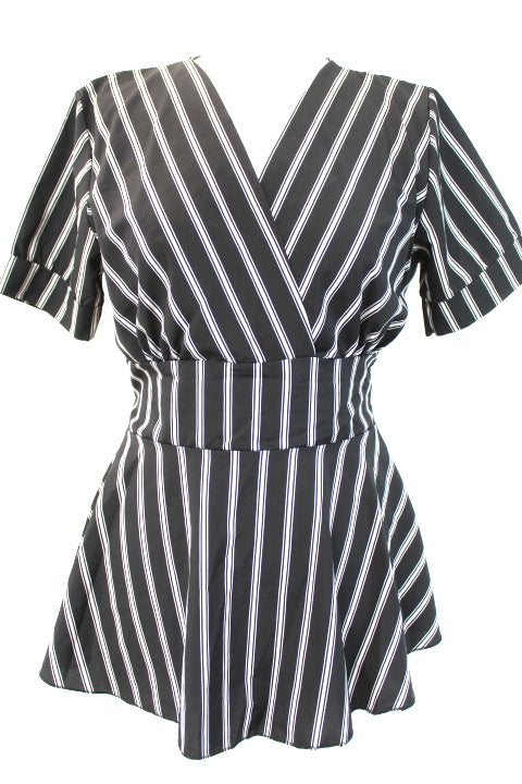 Top cache-cœur à rayures NEW COLLECTION taille 40 - seconde main - friperie