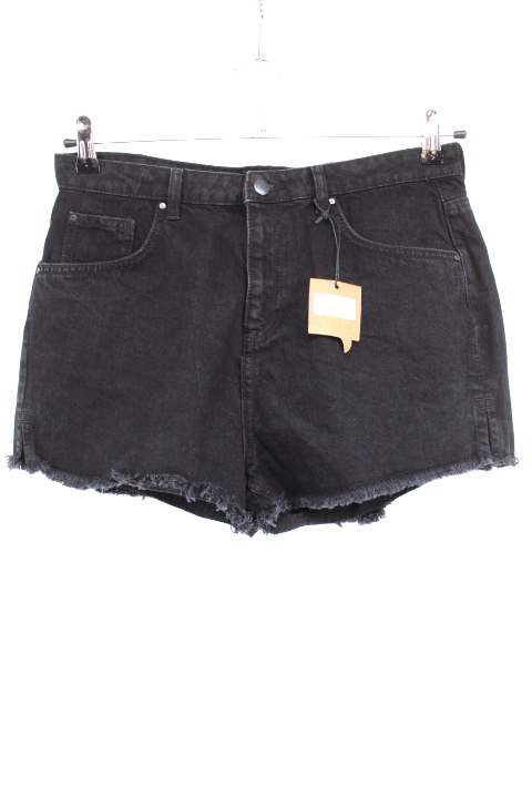 Short en jeans LOLA taille 42 Neuf Orléans -Occasion - Friperie en ligne