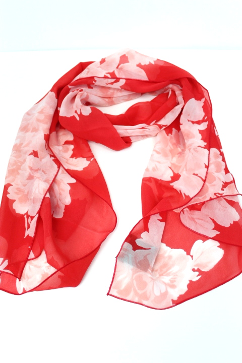 Foulard 100% soie UN JOUR AILLEURS - seconde main - friperie