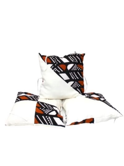 Coussins artisanaux à motifs ethniques pour canapé et chaise selon votre choix et attachables par liens - Tissus recyclés - Friperie en ligne