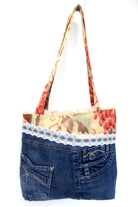 Sac à main design et dentelle - Fait main avec tissus recyclés - Friperie en ligne