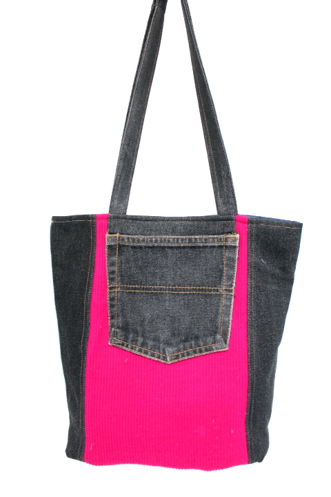 Sac style tod bag avec 2 poches extérieures et 1 intérieure - Fermeture à scratch - Fait main avec tissus recyclés - Friperie en ligne