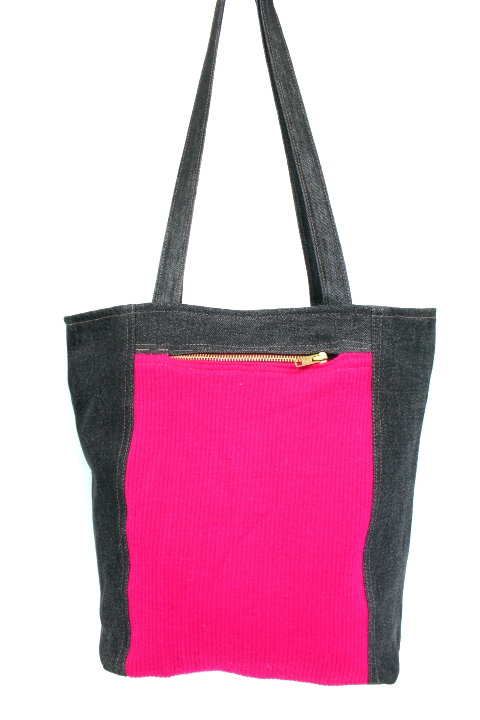 Sac style tod bag avec 2 poches extérieures et 1 intérieure - Fermeture à scratch - Fait main avec tissus recyclés - Friperie en ligne